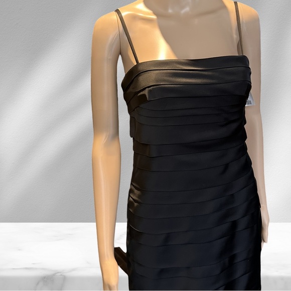 Calvin Klein Spegetti strap knee length Cocktail Dress NWT size 4 - Picture 2 of 11